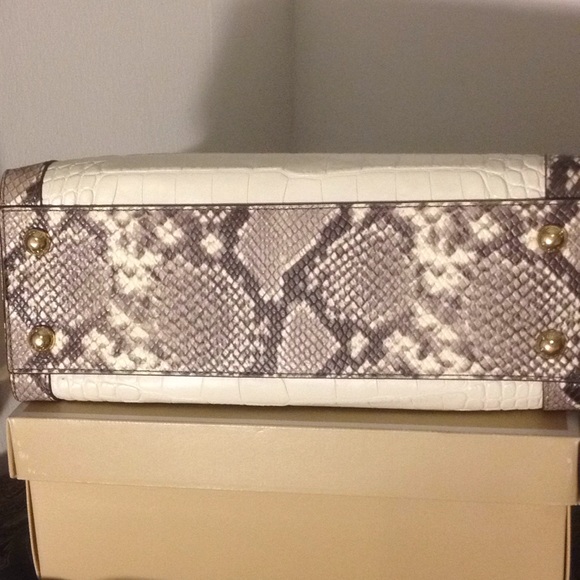 MICHAEL KORS - Picture 7 of 8